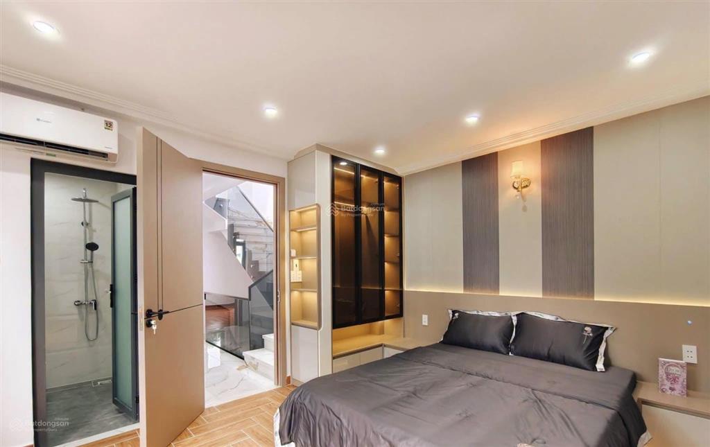 Bán nhà đẹp xuất sắc tại huỳnh tấn phát, 90m2