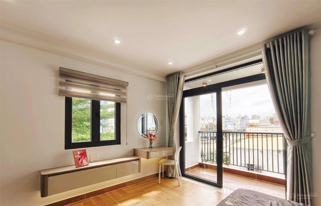 Bán nhà đẹp xuất sắc tại huỳnh tấn phát, 90m2