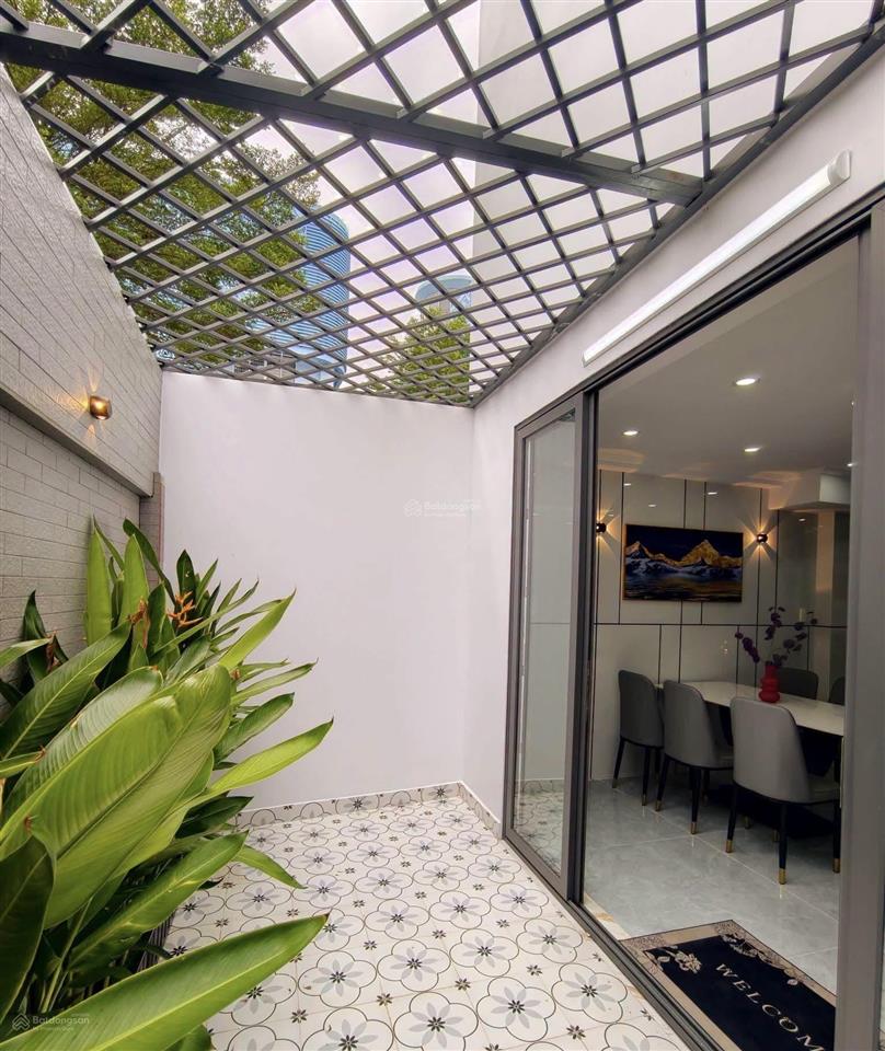 Bán nhà đẹp xuất sắc tại huỳnh tấn phát, 90m2