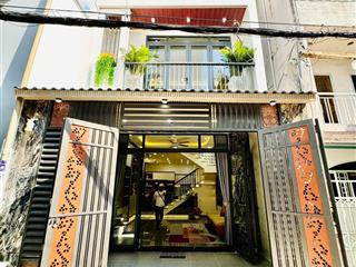 Chỉ một căn chú cần bán gấp đ. hoà hảo  q10 giá 4.470tỷ/91,8m2. cho thuê 28tr. gần đh kinh tế