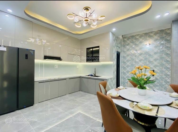 Nhà có dòng tiền cho thuê 26 tr/th đường phan tôn quận 1 giá 5tỷ5/ 79m2. gần công viên lê vă tám.