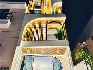 Vợ chồng già bán căn nhà đường trần tuấn khảiquận 5. giá 4tỷ4/67,2m2 thuê 26tr. gần chợ hòa bình