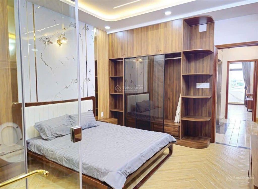 5tỷ320 sở hữu nhà thang máy 4 lầu 67.2m2 ngay trung tâm thạch thị thanh  quận 1. gần cv lê văn tám