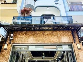 Cô năm cần tiền bán gấp nhà đường tân hàng  quận 5. giá 4tỷ220/72m2 thuê 21tr. gần bv đh y dược