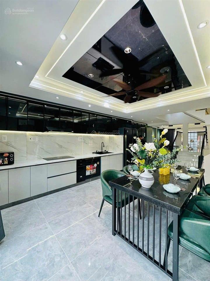 Chú tư bán nhà giá tốt đường ô tô bùi đình túybình thạnh. giá 3tỷ710/69m2 thuê 23tr. sổ hồng riêng