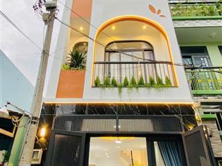 Về quê bán nhà sổ hồng riêng nguyễn thái sơn  gò vấp. 67,5m2 thuê 22tr gần chợ gò vấp