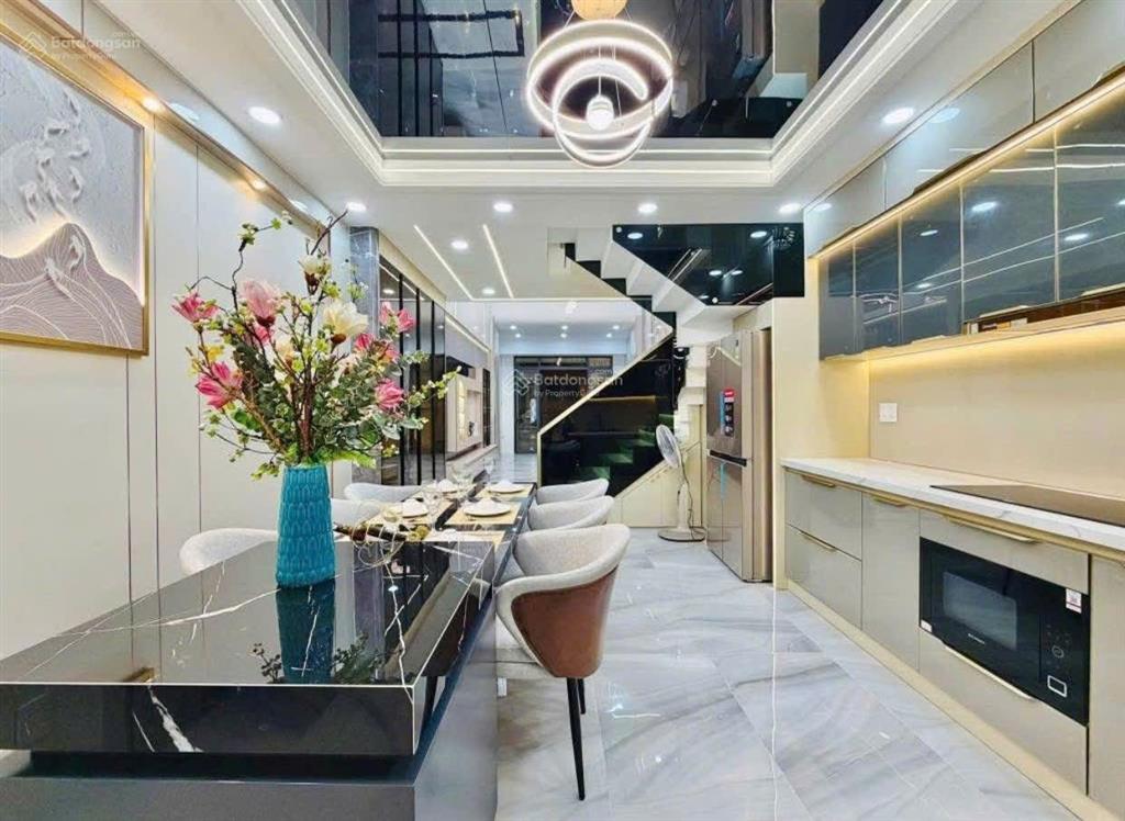 Bán ngay nhà đẹp trong lòng cư xá bắc hải đường đồng nai  quận 10. giá 4tỷ450/58,8m2 thuê 25tr