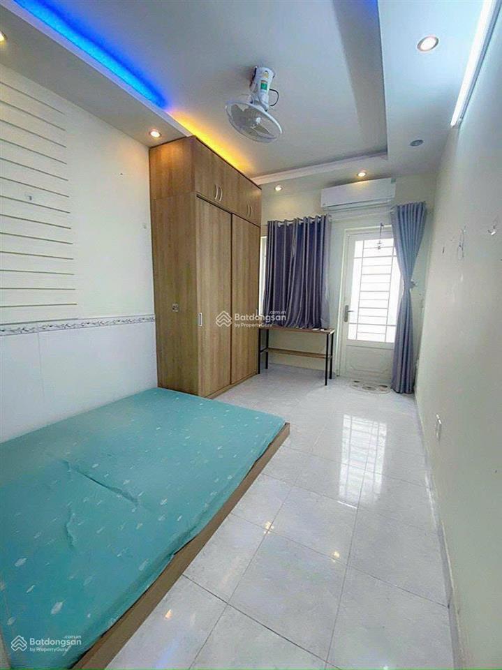 Gia đình tôi bán gấp nhà giá 3tỷ9/84,3m2 đường đào tấn, phường 5, quận 5. gần chợ hoà bình