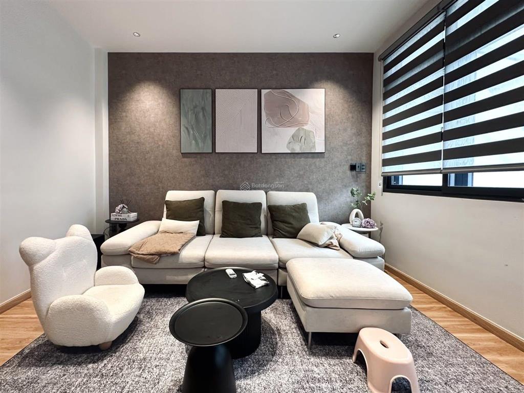 Cần bán nhà hẻm ôtô 6m 74,7m2 an dương vương p2 q5. sát đh sài gòn, đang cho thuê 23triệu