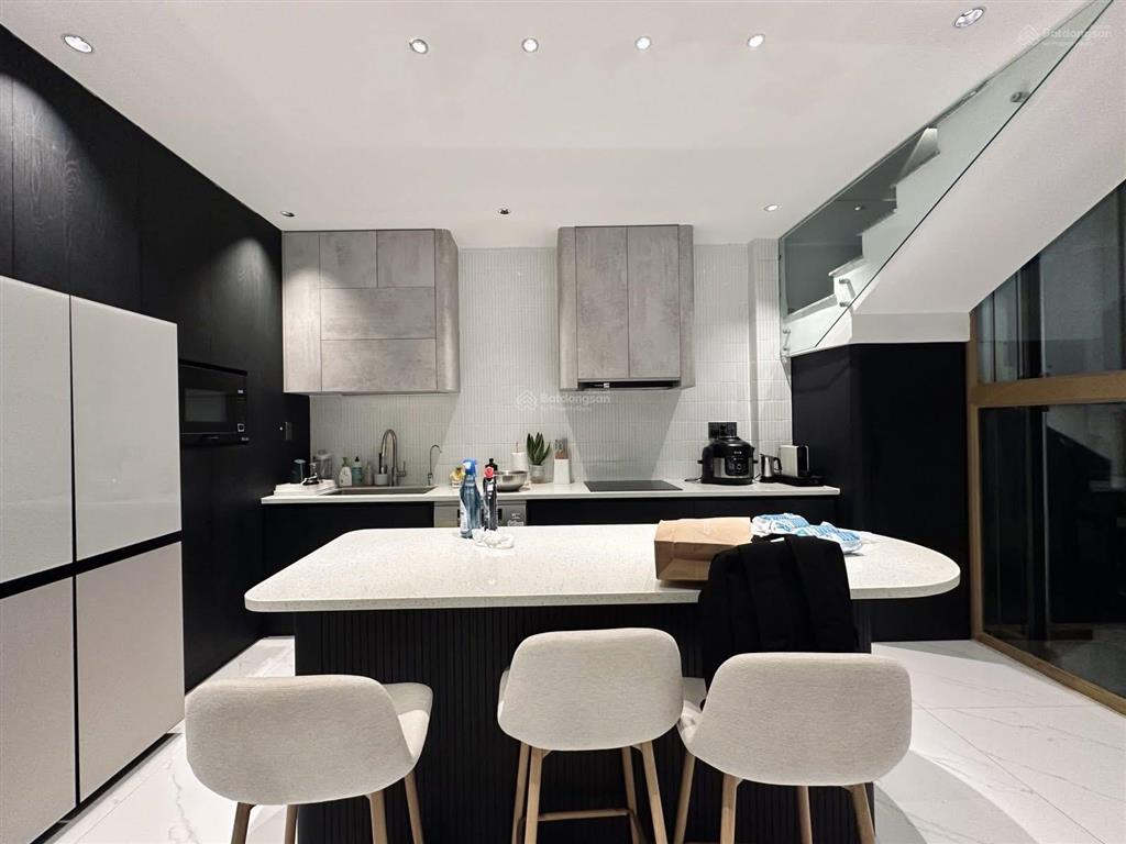 Cần bán nhà hẻm ôtô 6m 74,7m2 an dương vương p2 q5. sát đh sài gòn, đang cho thuê 23triệu