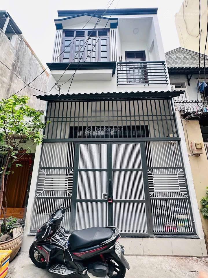 Cô hà đi định cư bán gấp nhà dt 70,2m2 bùi văn batân thuận đôngquận 7. gần chợ bùi văn ba 500m