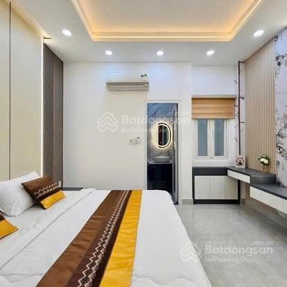 Nhà bán đường nguyễn gia tríbình thạnh, ôtô tới cửa, gần trường hutech, 80m2, cho thuê 22tr
