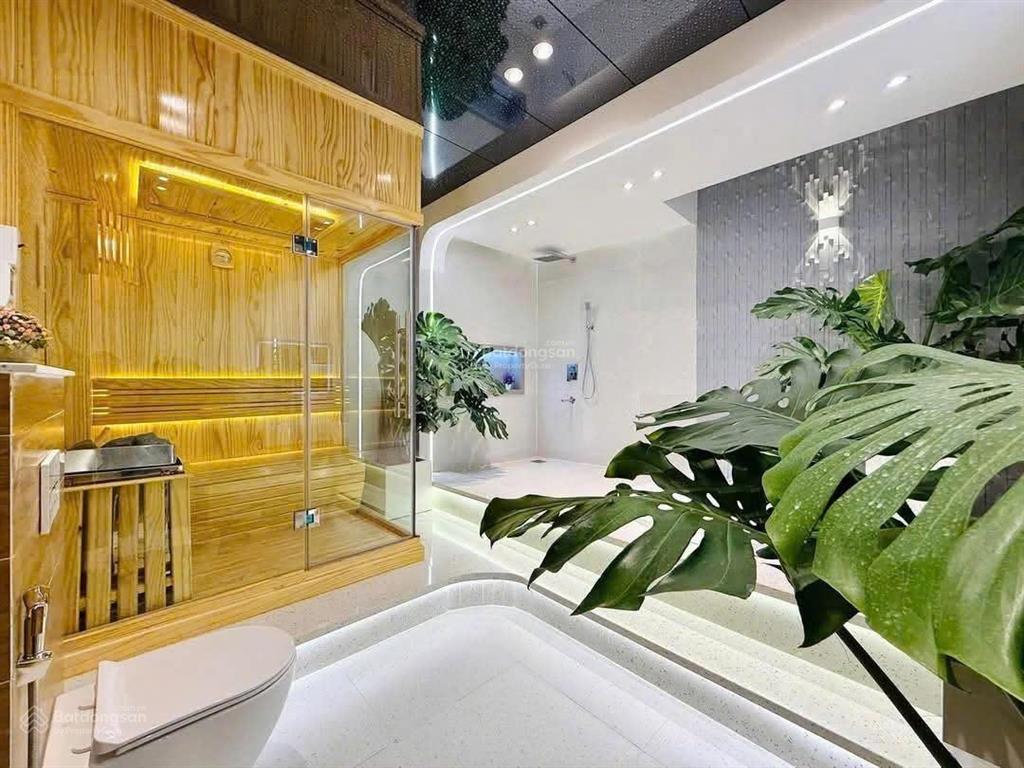 Nhà bán đường nguyễn gia tríbình thạnh, ôtô tới cửa, gần trường hutech, 80m2, cho thuê 22tr