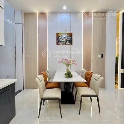 Nhà bán đường nguyễn gia tríbình thạnh, ôtô tới cửa, gần trường hutech, 80m2, cho thuê 22tr