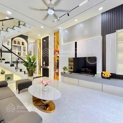 Nhà bán đường nguyễn gia tríbình thạnh, ôtô tới cửa, gần trường hutech, 80m2, cho thuê 22tr