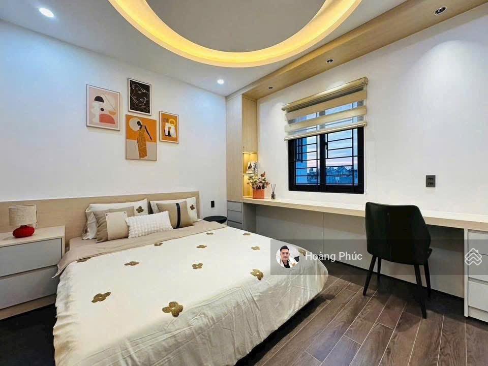 Khu vực kinh doanh, nguyễn hữu cầu ngay chợ tân định, giá 6tỷ200/74m2 3pn 4nvs, xem nhà trực tiếp
