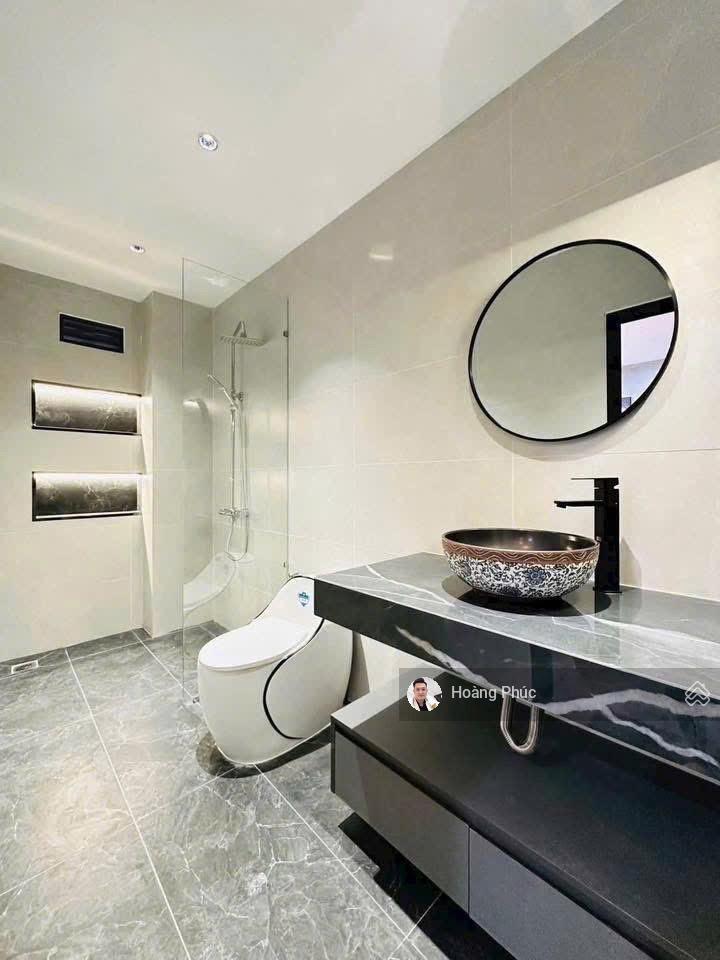 Khu vực kinh doanh, nguyễn hữu cầu ngay chợ tân định, giá 6tỷ200/74m2 3pn 4nvs, xem nhà trực tiếp