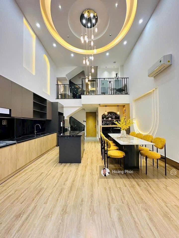 Khu vực kinh doanh, nguyễn hữu cầu ngay chợ tân định, giá 6tỷ200/74m2 3pn 4nvs, xem nhà trực tiếp