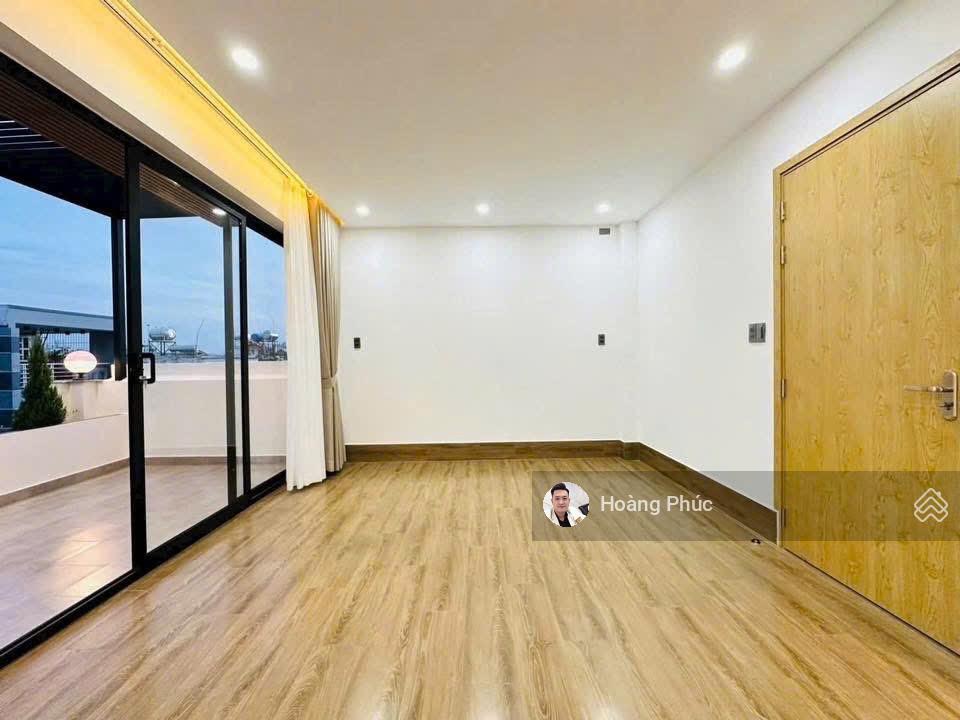 Khu vực kinh doanh, nguyễn hữu cầu ngay chợ tân định, giá 6tỷ200/74m2 3pn 4nvs, xem nhà trực tiếp