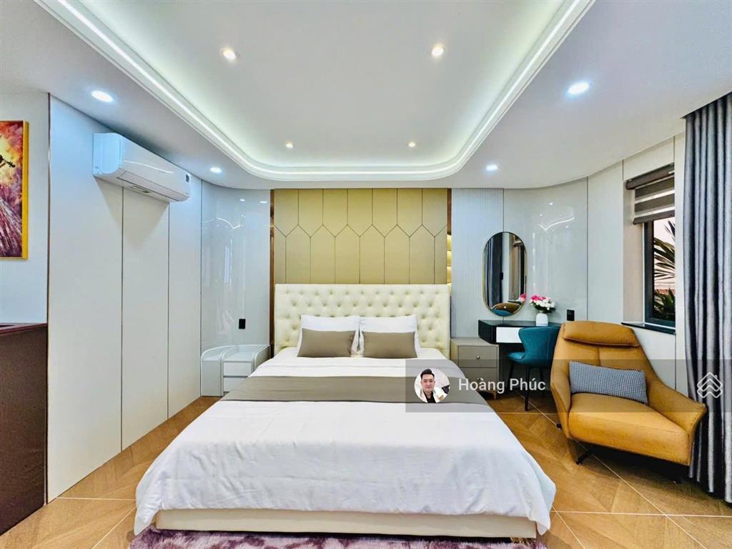 Dt 80m2 đúc 4 tấm,giá 3tỷ720, đường hồ xuân hương trung tâm quận 3, gần b. viện da liễu, ôtô vô nhà