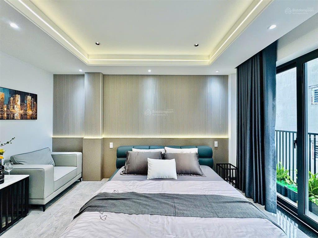 Trung tâm quận 5 đường trần hưng đạo hai ôtô né nhau, 3tỷ450 dt 81m2 (4,6mx17,5m), gần chợ cao đạt