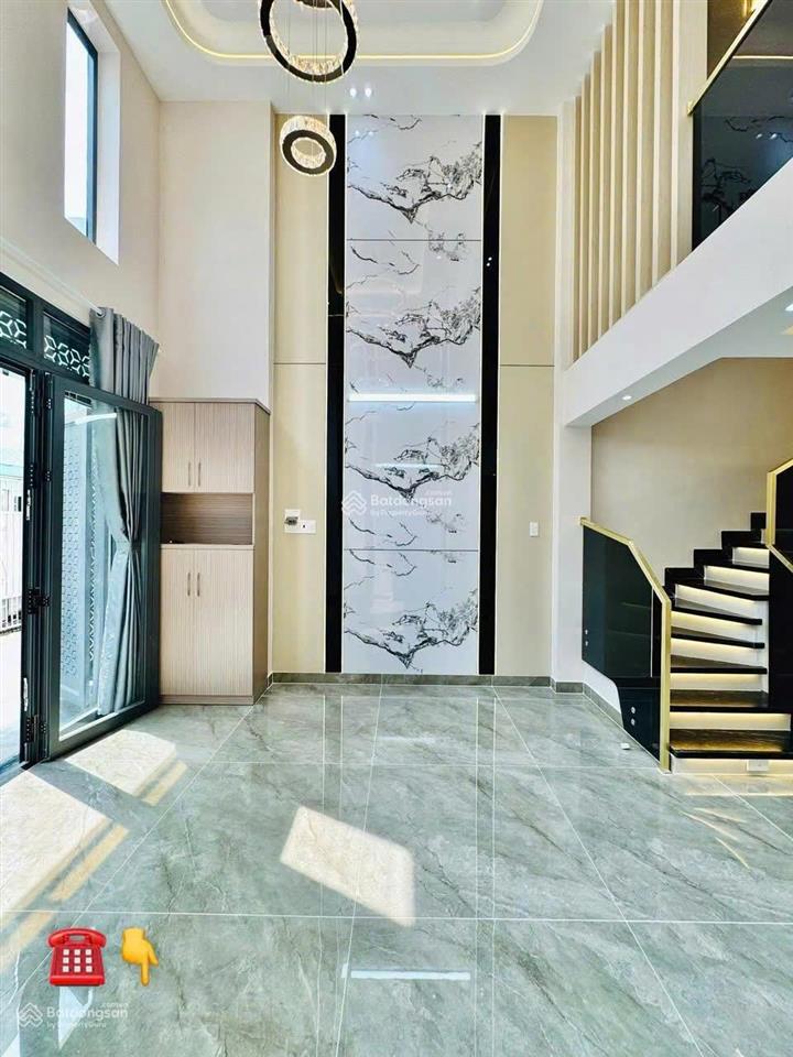 Vợ chồng cô sáu bán nhà đường lê thánh tôn  quận 1, giá 4tỷ2 dt 80m2, đoạn gần vincom đồng khởi