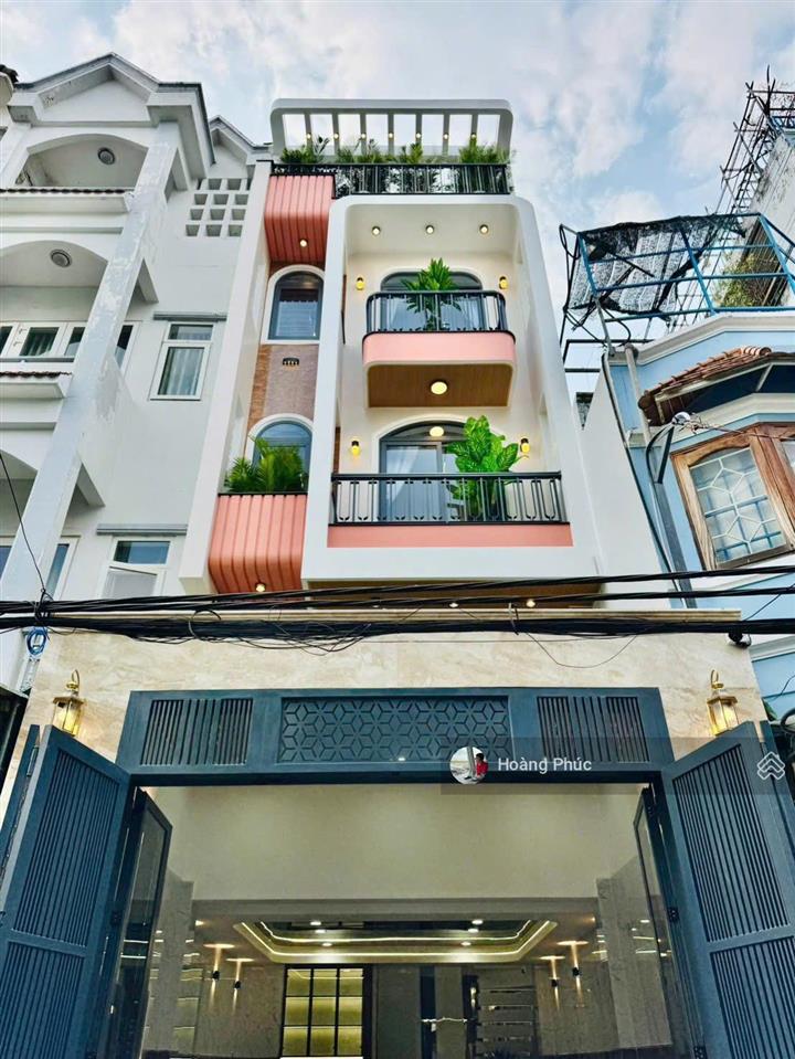 Ngay chợ bàn cờ đường nguyễn đình chiểu  quận 3, giá 4tỷ050 hiện đang cho thuê 27 triệu/tháng