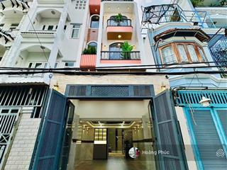 Ngay chợ bàn cờ đường nguyễn đình chiểuquận 3, giá 3tỷ800 triệu, hiện đang cho thuê 27 triệu/tháng