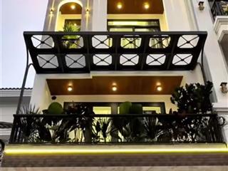 Nhỉnh hơn 5tỷ đã có thể sở hữu em siêu phẩm 108m2 , đường bùi thị xuânquận 1, thông ra cống quỳnh