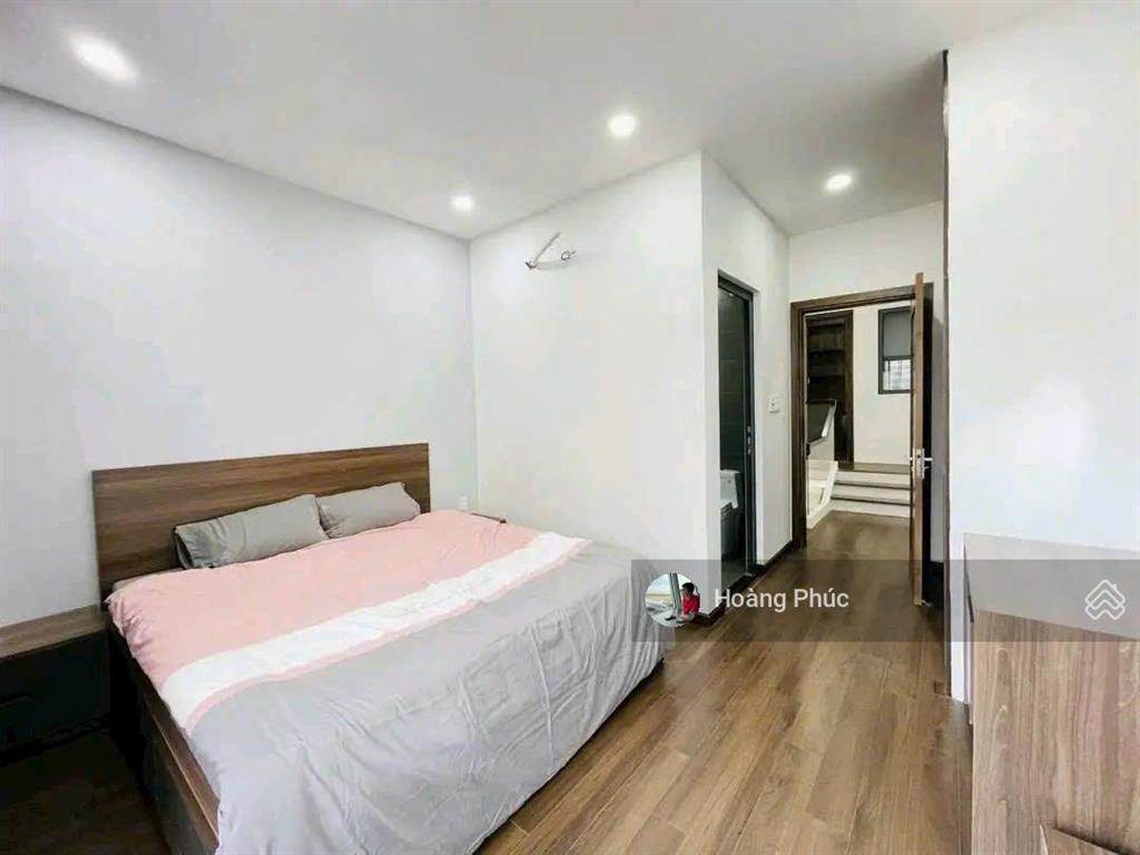 Lãnh binh thăng  quận 11, dt 75m2 thoả thuận, vài trăm mét ra lotte mart  đường 3/2