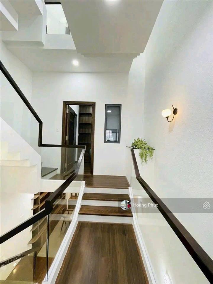 Lãnh binh thăng  quận 11, dt 75m2 thoả thuận, vài trăm mét ra lotte mart  đường 3/2