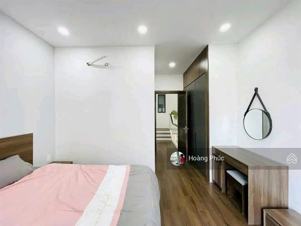 Lãnh binh thăng  quận 11, dt 75m2 thoả thuận, vài trăm mét ra lotte mart  đường 3/2