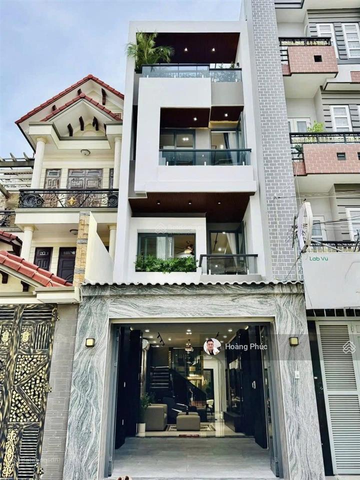 Bán gấp nhà đường nguyễn hữu cảnh  bình thạnh, 4tỷ100/83m2 chính chủ, vài phút là tới landmark 81