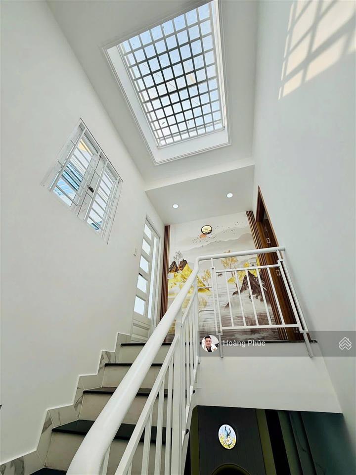 Chính chủ, sổ riêng 2tỷ670/72m2 đường 6m quang trung quận 9, gần coopmart xn, đang cho thuê 20tr