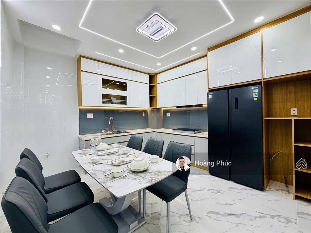Chính chủ, sổ riêng 2tỷ670/72m2 đường 6m quang trung quận 9, gần coopmart xn, đang cho thuê 20tr