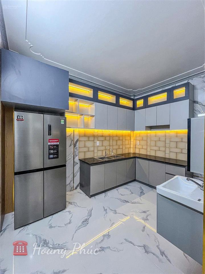 Chủ ngộp cần ra gấp căn nhà hồ bá phấn  q9, giá 2tỷ320/65m2 sổ riêng, chính chủ, sang tên ngay