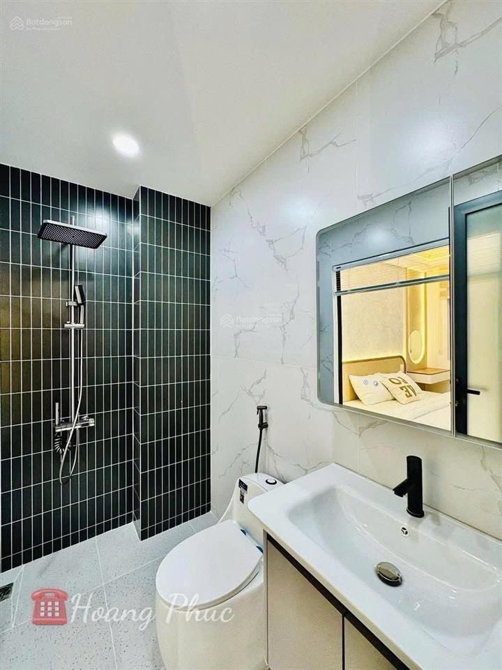 Trương văn hảiquận 9 kết nối ra nguyễn văn việtvincom plaza, giá 2tỷ760, dt 79m2, sổ riêng, 9 chủ