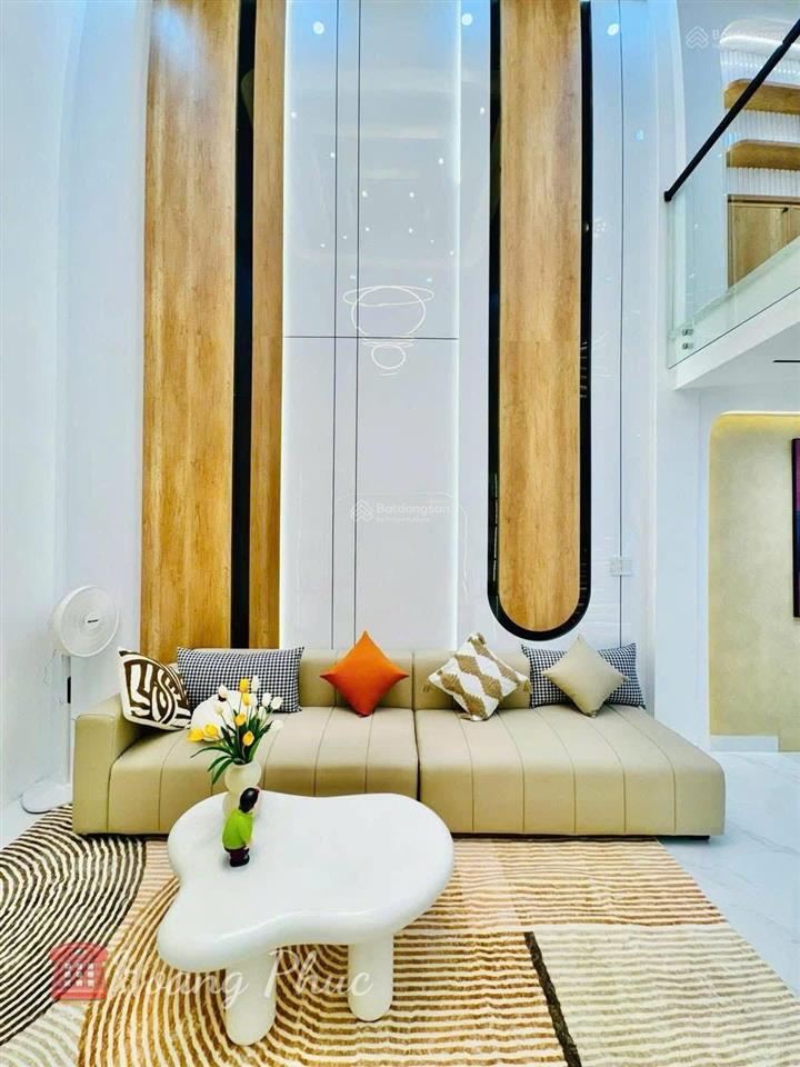 Trương văn hảiquận 9 kết nối ra nguyễn văn việtvincom plaza, giá 2tỷ760, dt 79m2, sổ riêng, 9 chủ