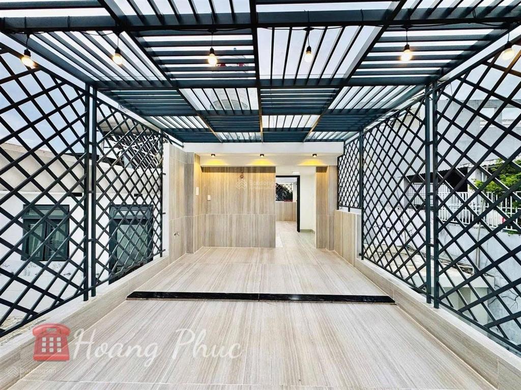 Trương văn hảiquận 9 kết nối ra nguyễn văn việtvincom plaza, giá 2tỷ760, dt 79m2, sổ riêng, 9 chủ
