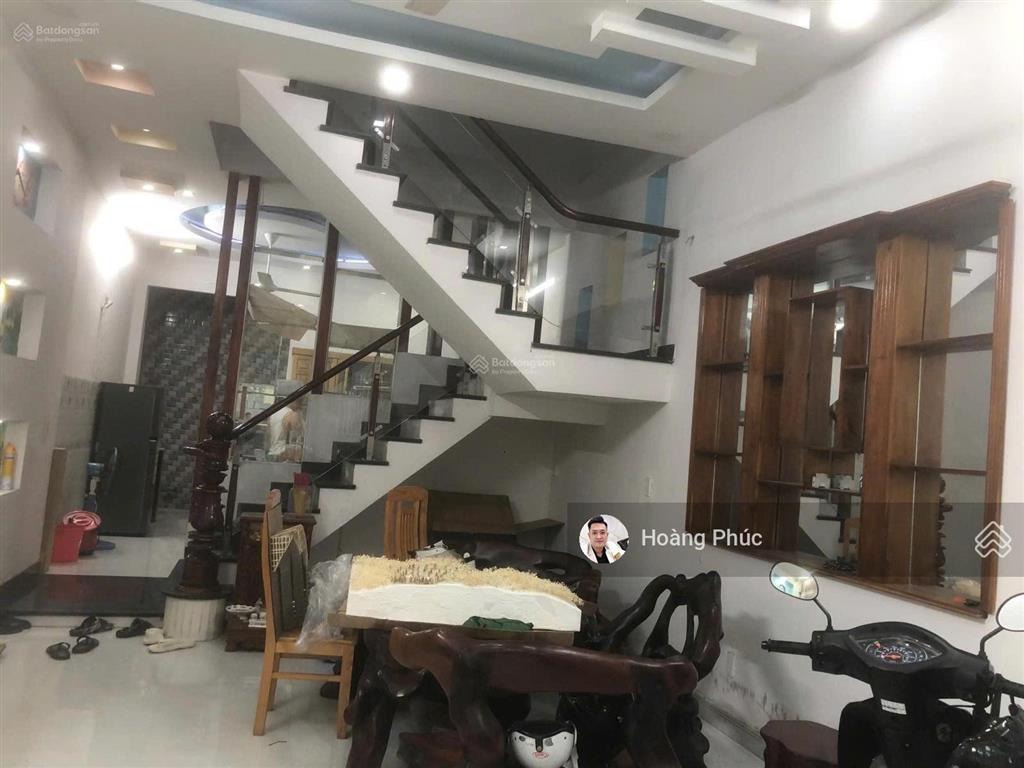 Ngay sát mặt tiền đường, hẻm 1/ 6m lê lợi  q9 giá 2tỷ250/68m2, gần coopmart  vincom plaza quận 9