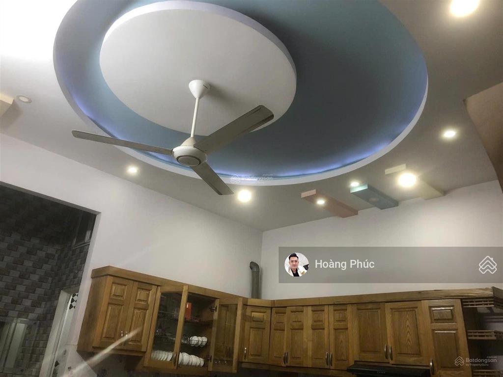 Ngay sát mặt tiền đường, hẻm 1/ 6m lê lợi  q9 giá 2tỷ250/68m2, gần coopmart  vincom plaza quận 9