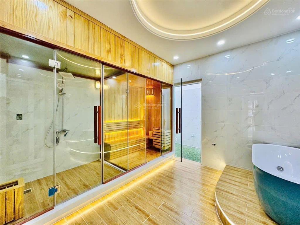 Bán nhà 4 tấm dt 80m2, giá 3tỷ150 chính chủ, ôtô vào nhà, đường hậu giang  quận6, sát chợ bình tây