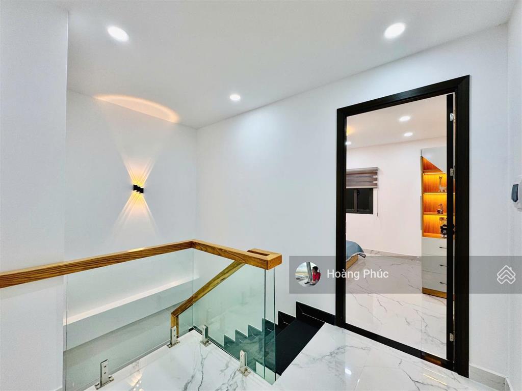 Hạ giá bán nhanh nhà dt 80m2 đường ôtô khổng tử  quận 9, đang kinh doanh 18 triệu/tháng