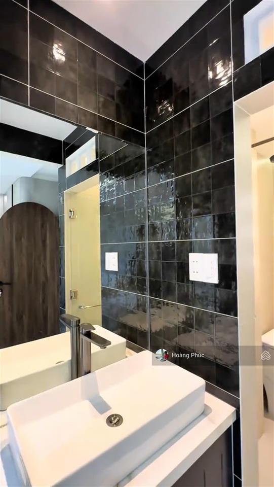 Một căn duy nhất đường 6m nguyễn minh khai quậnq3,gần bv từ dũ, thông võ văn tần, giá 4tỷ350/72m2
