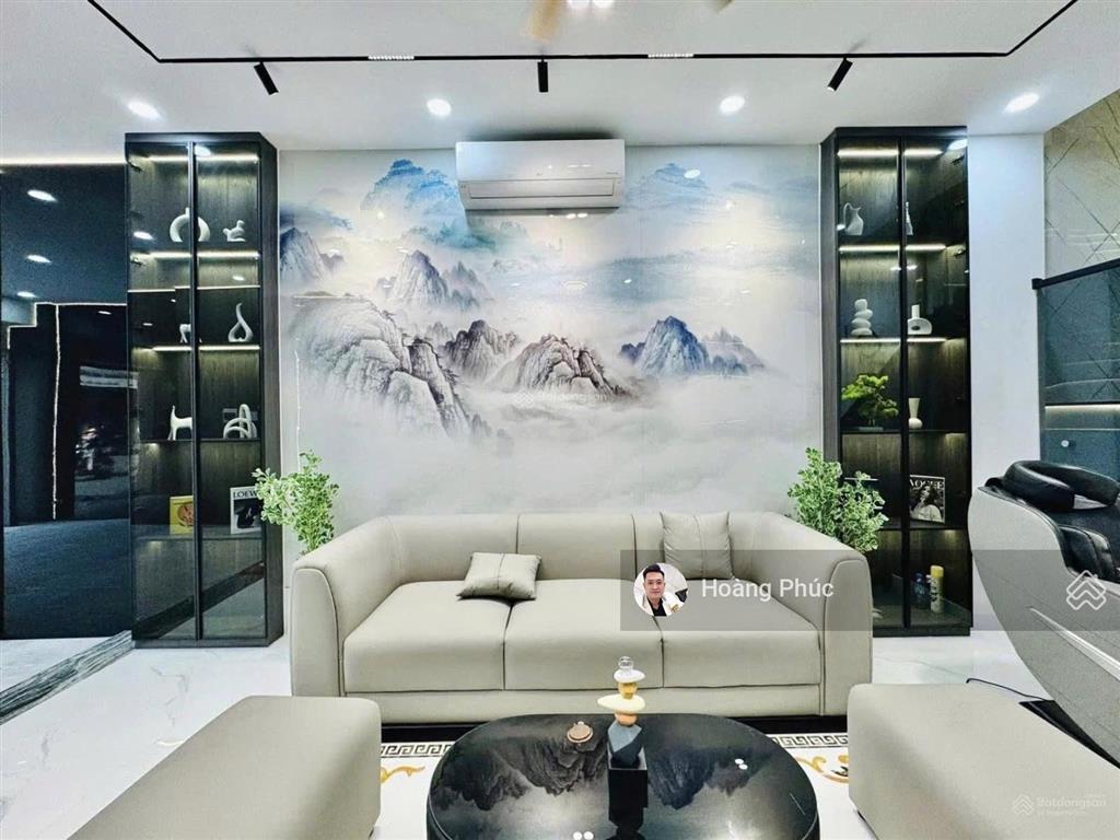 Bán gấp nhà đường nguyễn hữu cảnh  bình thạnh, 4tỷ100/83m2 chính chủ, vài phút là tới landmark 81