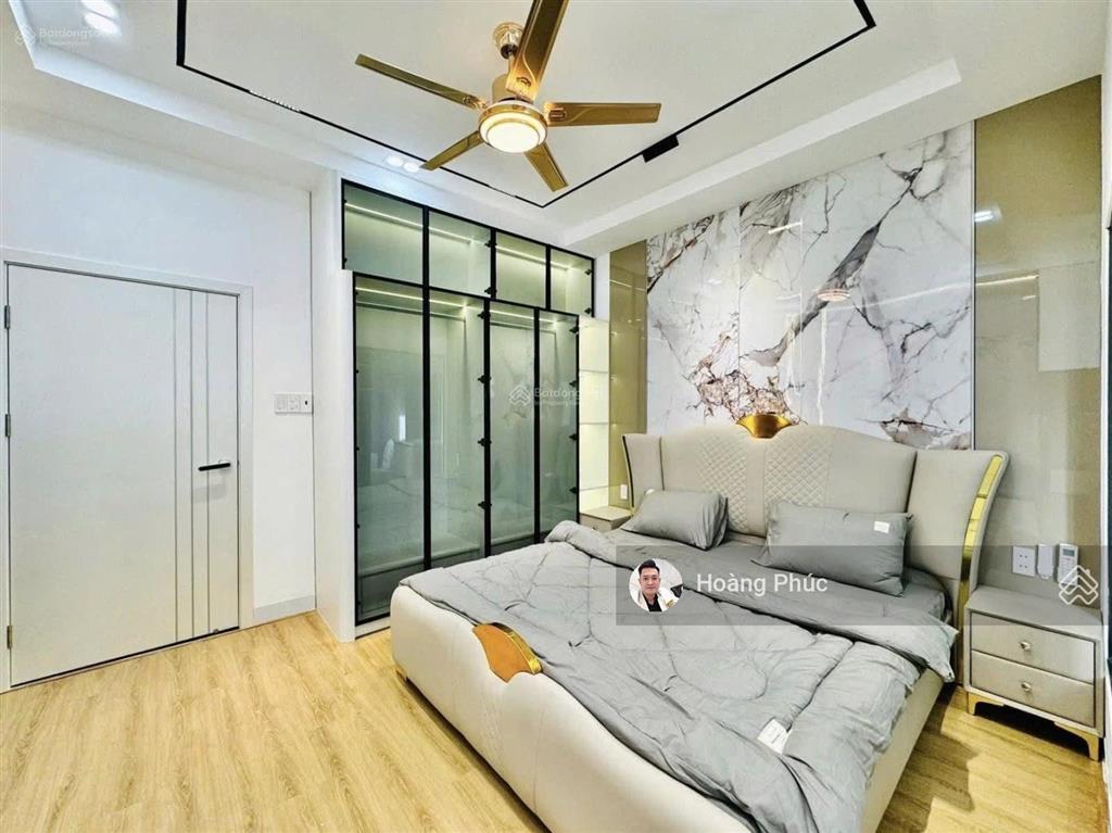 Bán gấp nhà đường nguyễn hữu cảnh  bình thạnh, 4tỷ100/83m2 chính chủ, vài phút là tới landmark 81