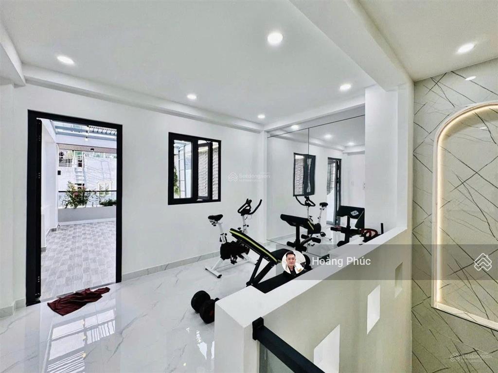 Bán gấp nhà đường nguyễn hữu cảnh  bình thạnh, 4tỷ100/83m2 chính chủ, vài phút là tới landmark 81