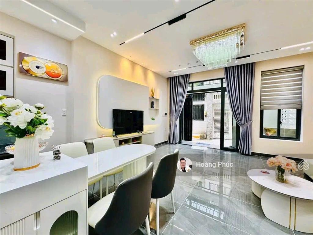 Chính chủ bán nhà sổ hồng riêng 65m2, giá 3tỷ050 đường trần não  quận 2, gần công viên cầu sài gòn