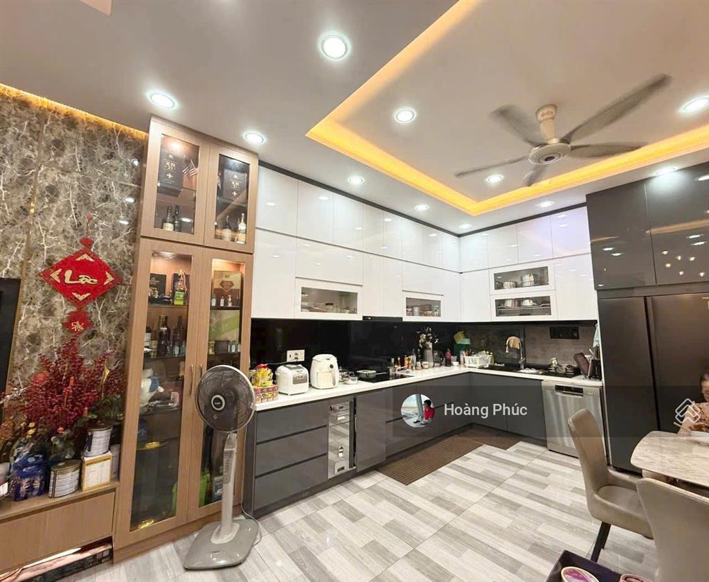 Bán nhà đường tô vĩnh diệnthủ đức,hẽm 1/ xe hơi giá 3tỷ250/80m2, sổ riêng chính chủ, xem trực tiếp