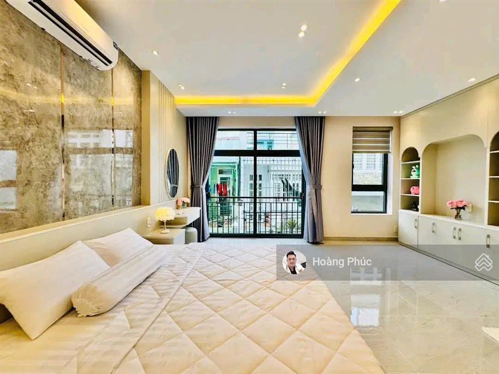 Giá 2tỷ520 chính chủ bán nhà sổ riêng 65m2, đường hồ bá phấn  q9,gần trường tư thục ngô thời nhiệm